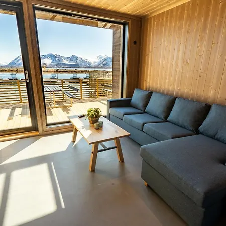 Sjohus As * Risoyhamn